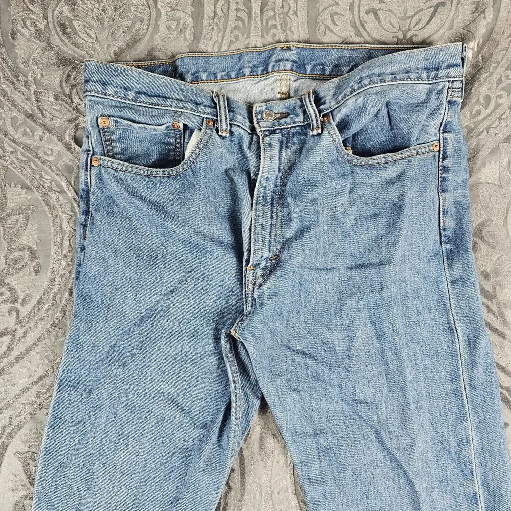 Levis no holes